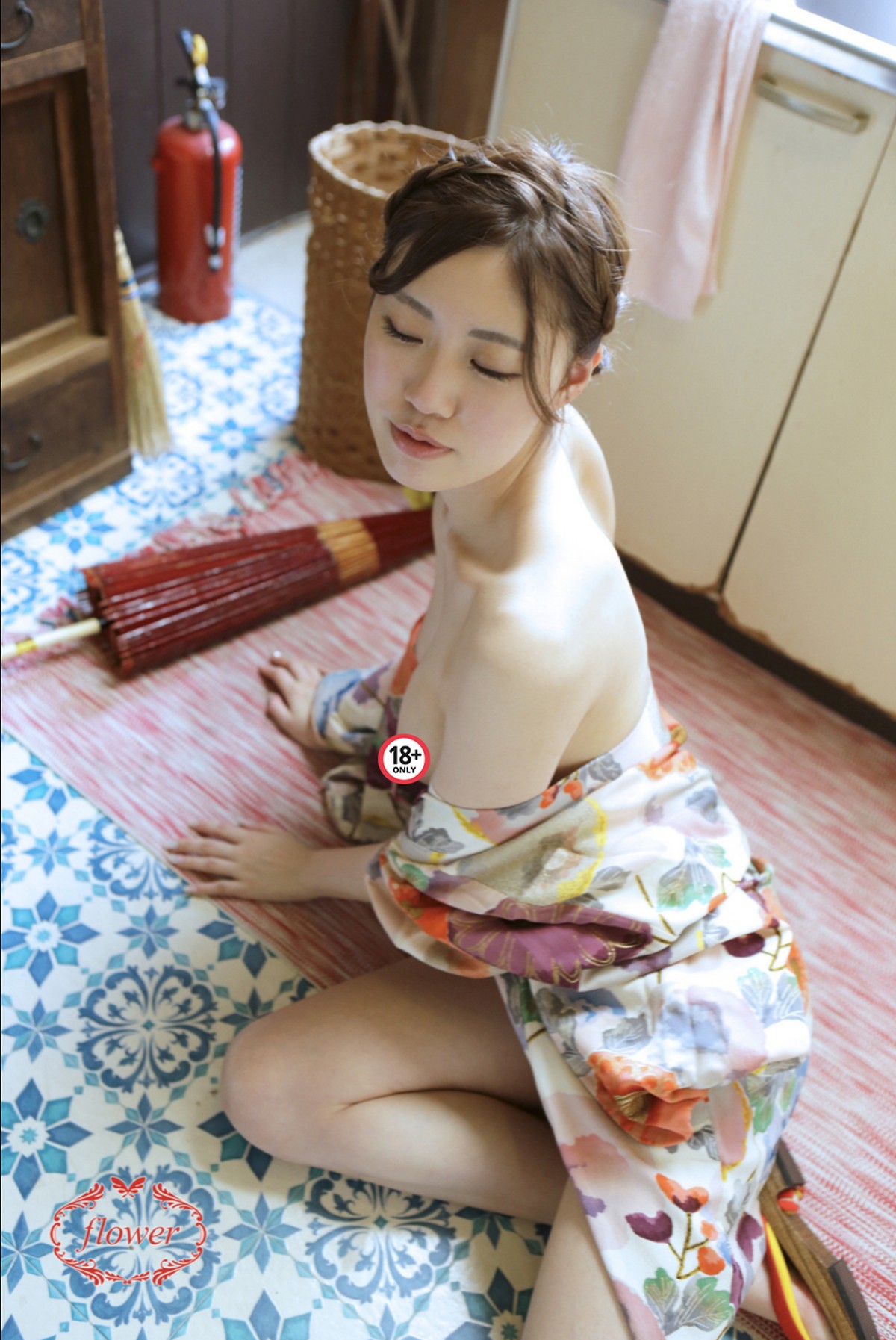 FLOWER-デジタル写真集-Amu-Hanamiya-花宮あむ-Vol-03-0071-5761034651.jpg